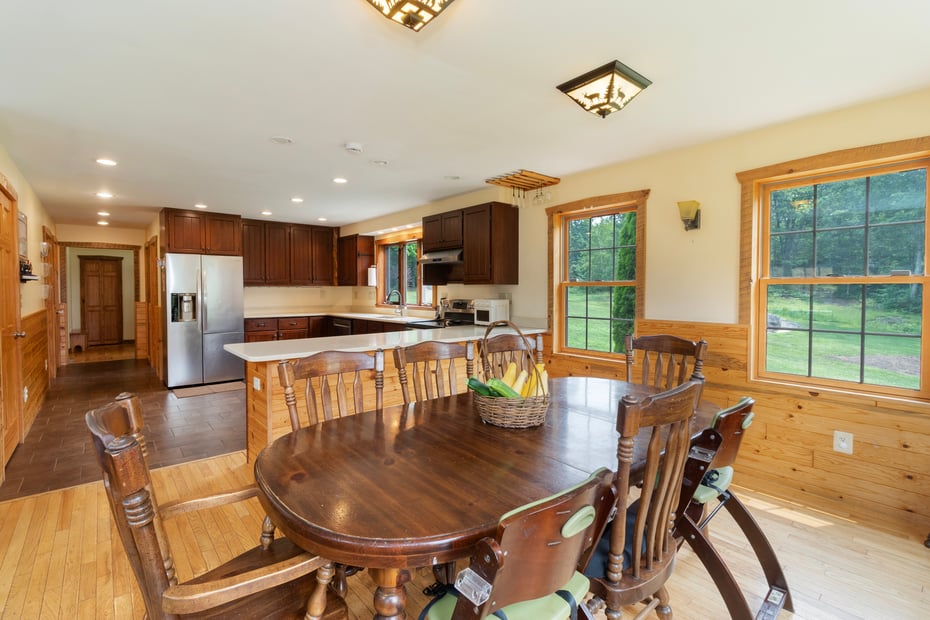 13 Woodridge Drive Photo 6