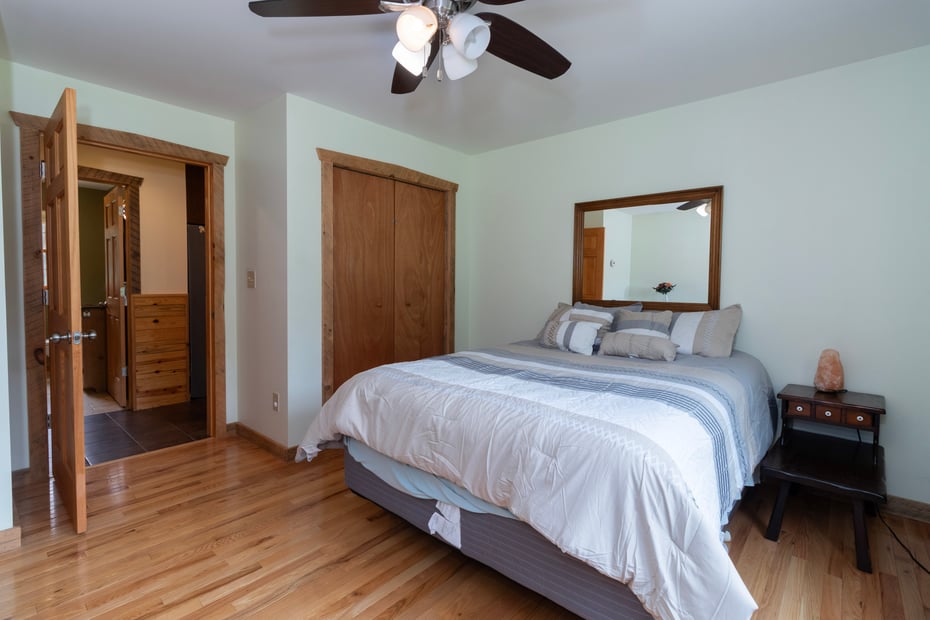 13 Woodridge Drive Photo 11