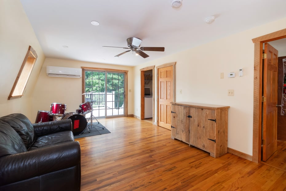 13 Woodridge Drive Photo 15