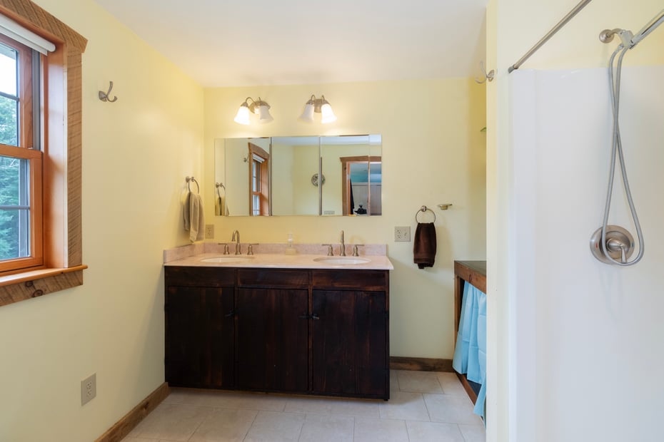 13 Woodridge Drive Photo 18