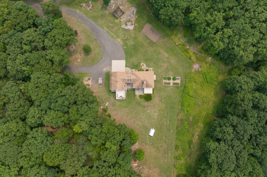 13 Woodridge Drive Photo 33
