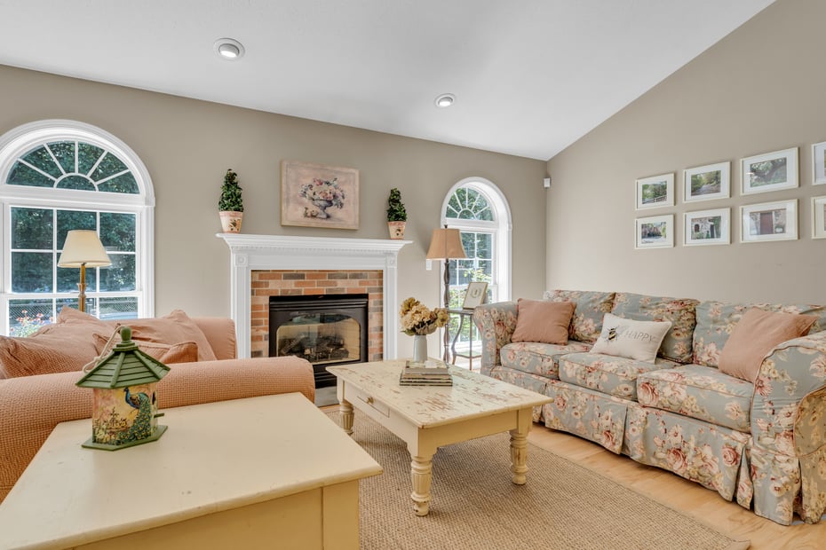 331 Dennison Road Photo 2