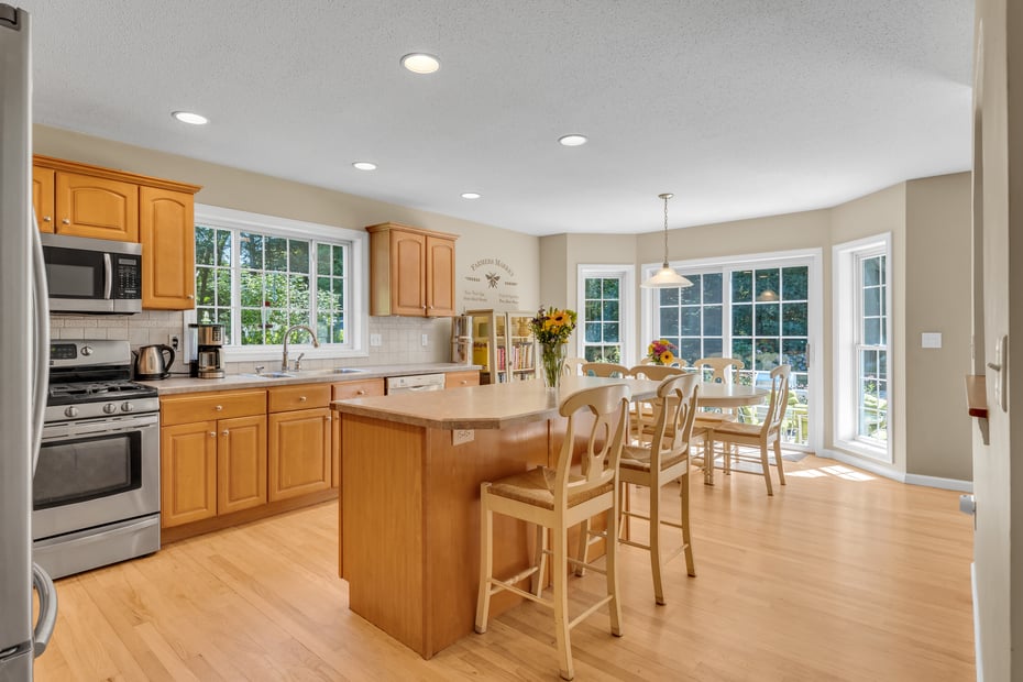 331 Dennison Road Photo 6