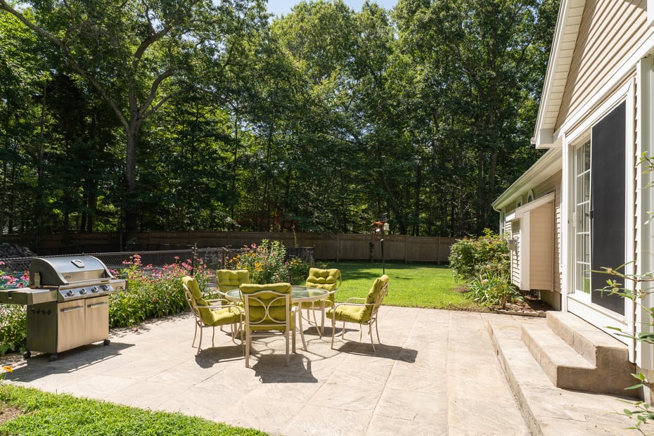 331 Dennison Road Photo 25