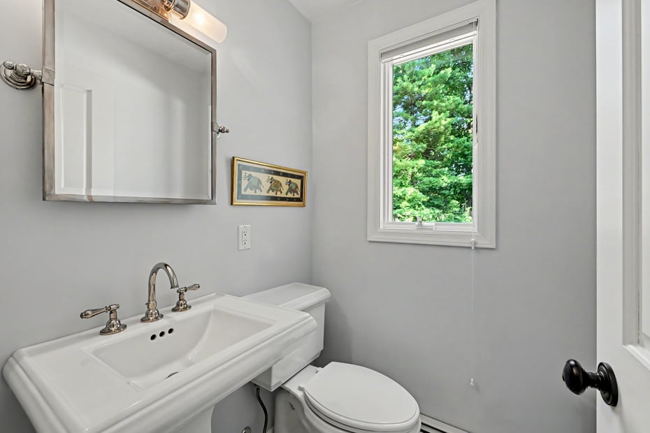 99 William Street Photo 20
