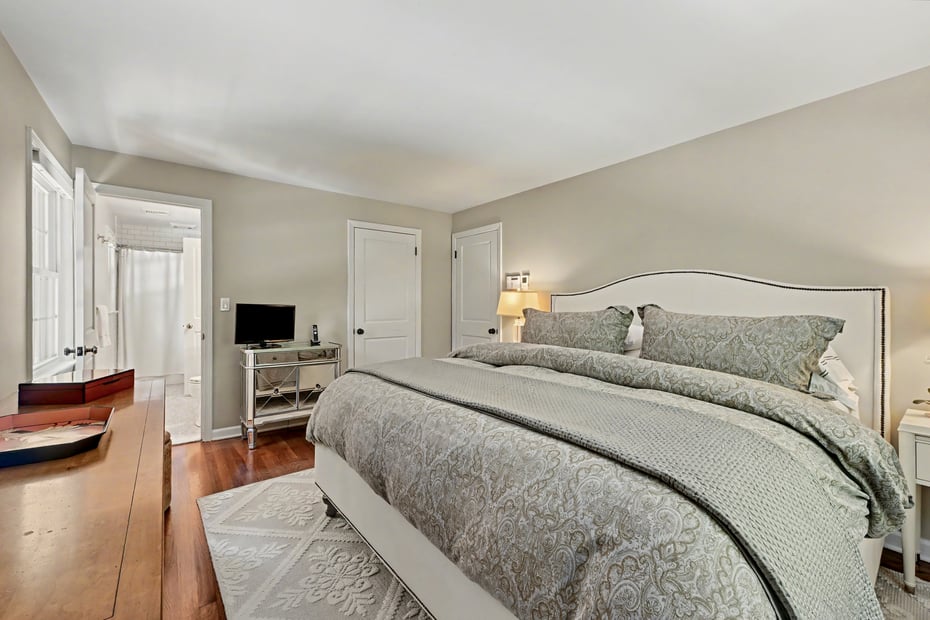 99 William Street Photo 22