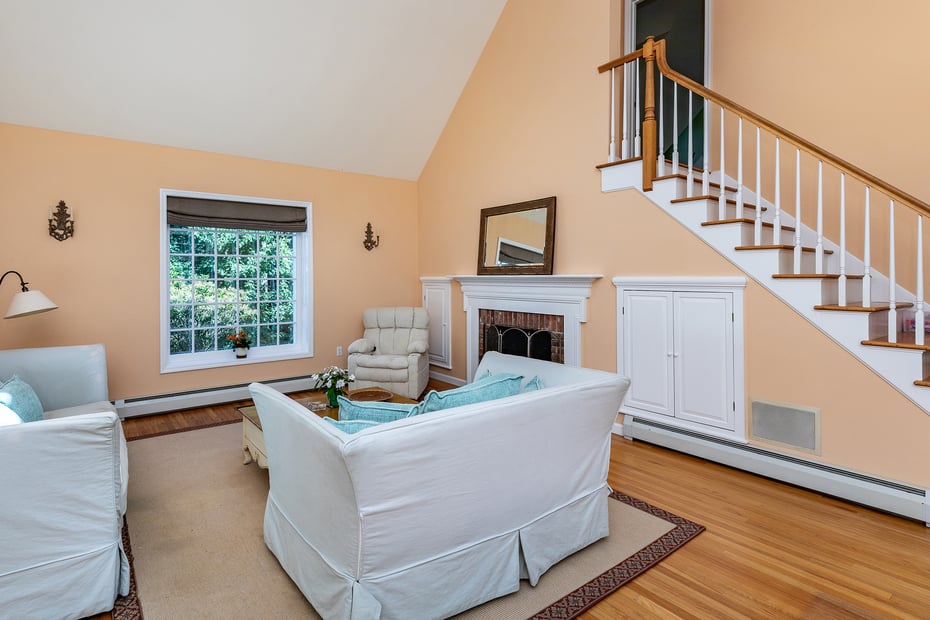 37 Woodruff Lane Photo 9