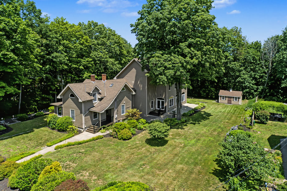 25 Clintonville Road Photo 1