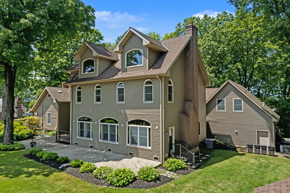 25 Clintonville Road Photo 5