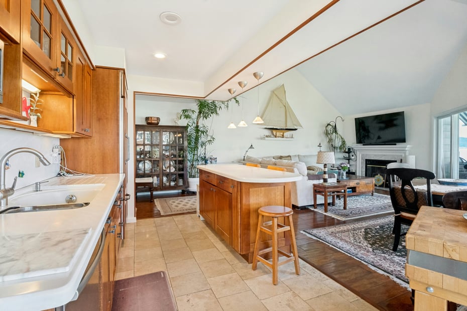 308 Half Moon Bay Drive Photo 17