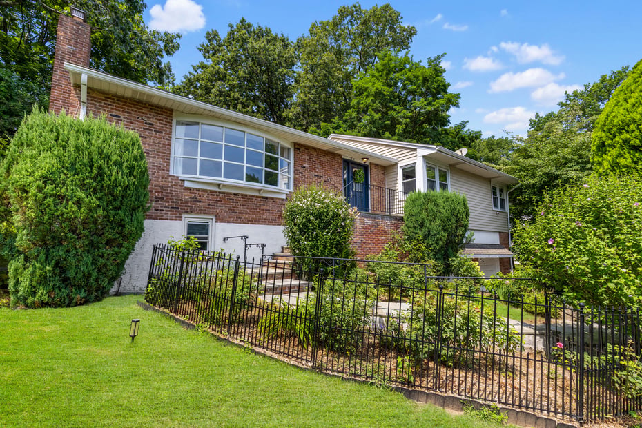 31 Claudet Way Photo 1