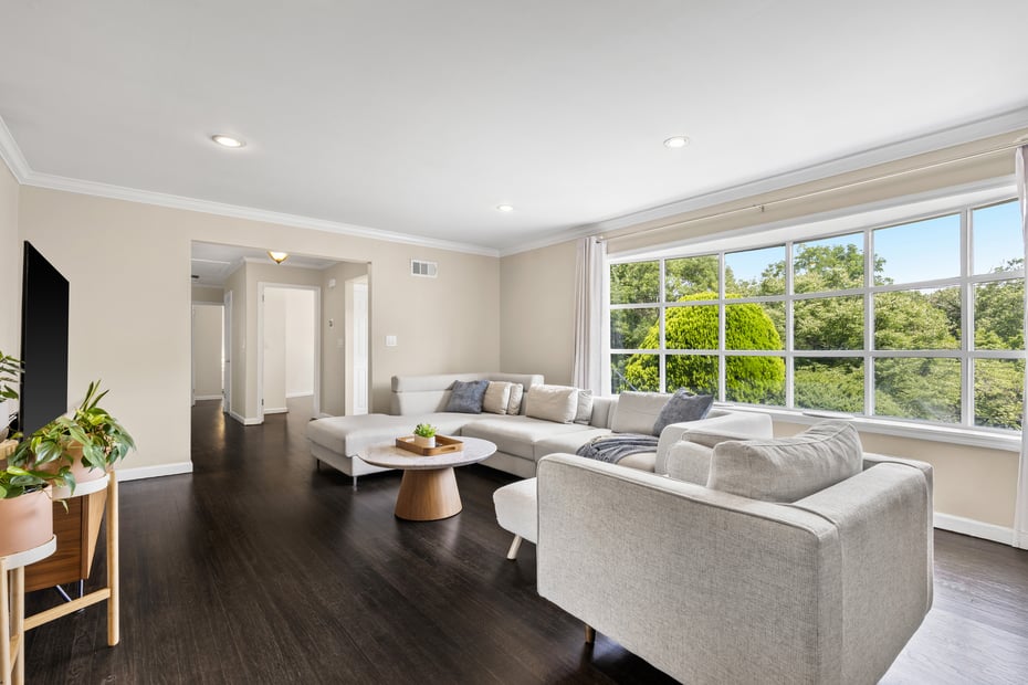 31 Claudet Way Photo 5