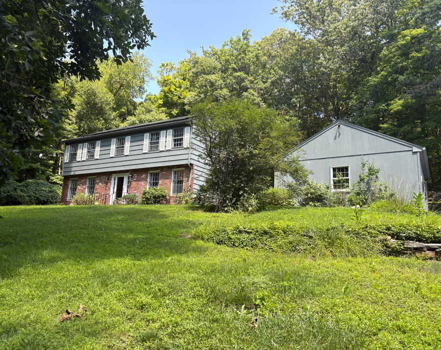 50 Deerfield Drive Photo 2