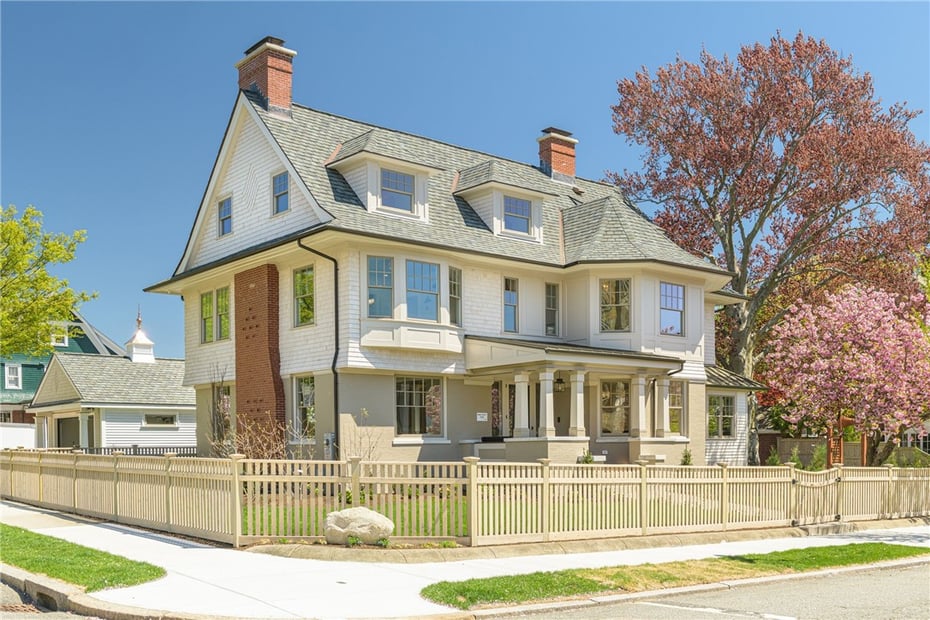 349 Wayland Avenue Photo 3