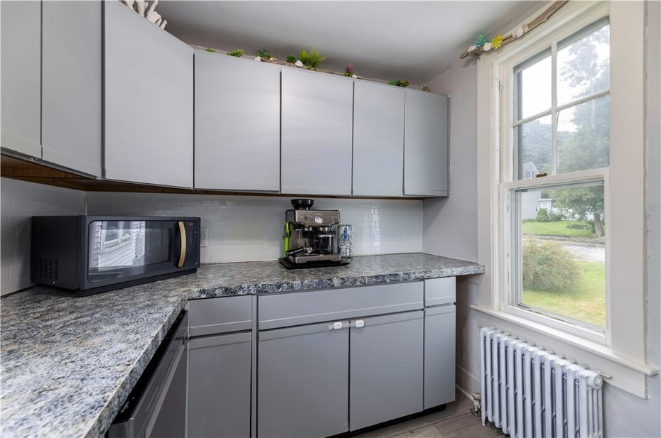 39 Chester Avenue Photo 12
