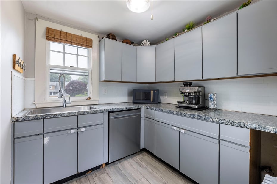 39 Chester Avenue Photo 11