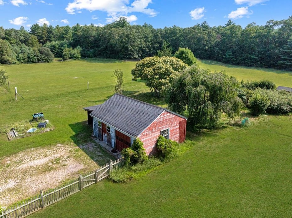 423 North Road Photo 16