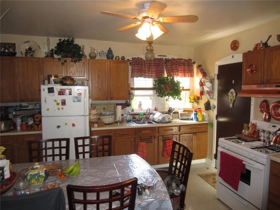 25 31 Moore Street Photo 28