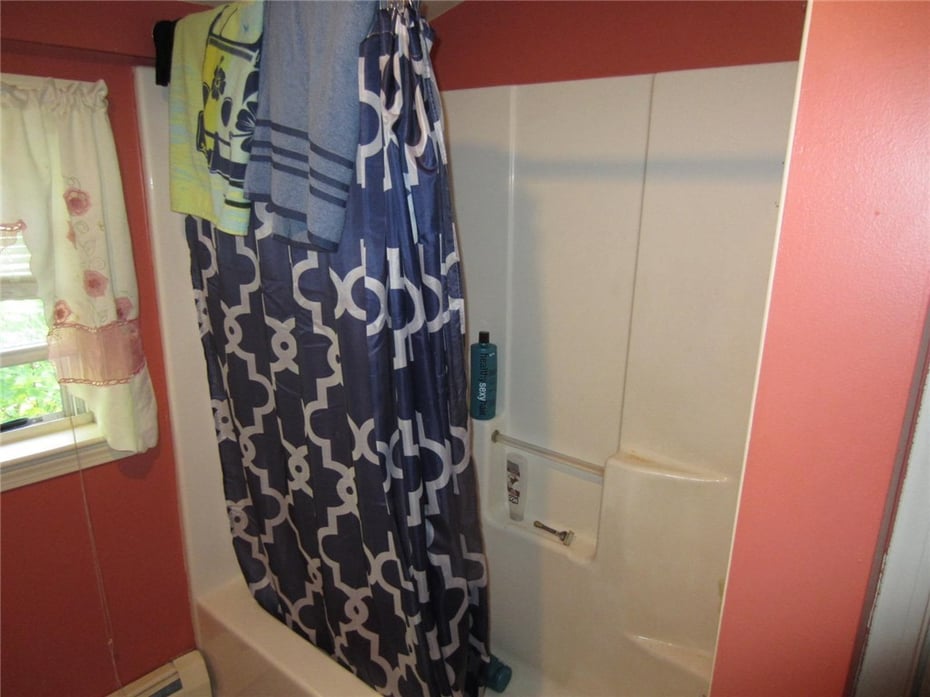 25 31 Moore Street Photo 16