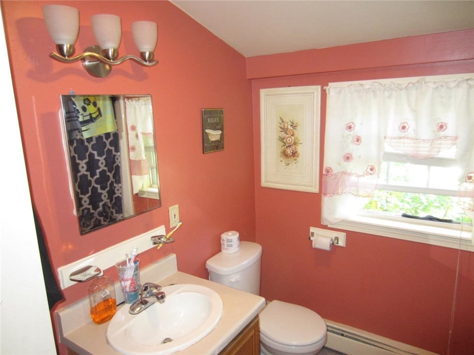 25 31 Moore Street Photo 15