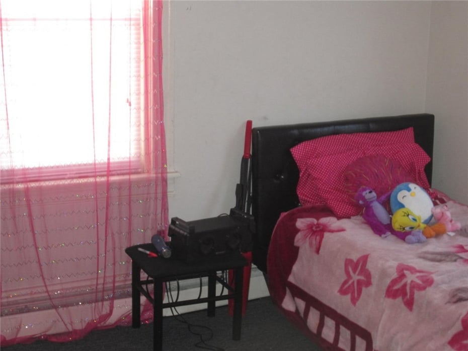 25 31 Moore Street Photo 31