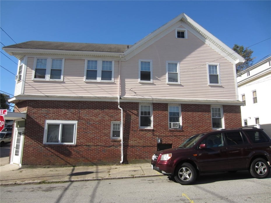 25 31 Moore Street Photo 1