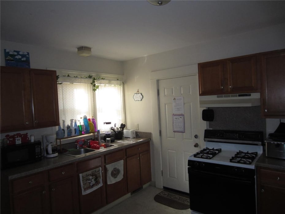 25 31 Moore Street Photo 36