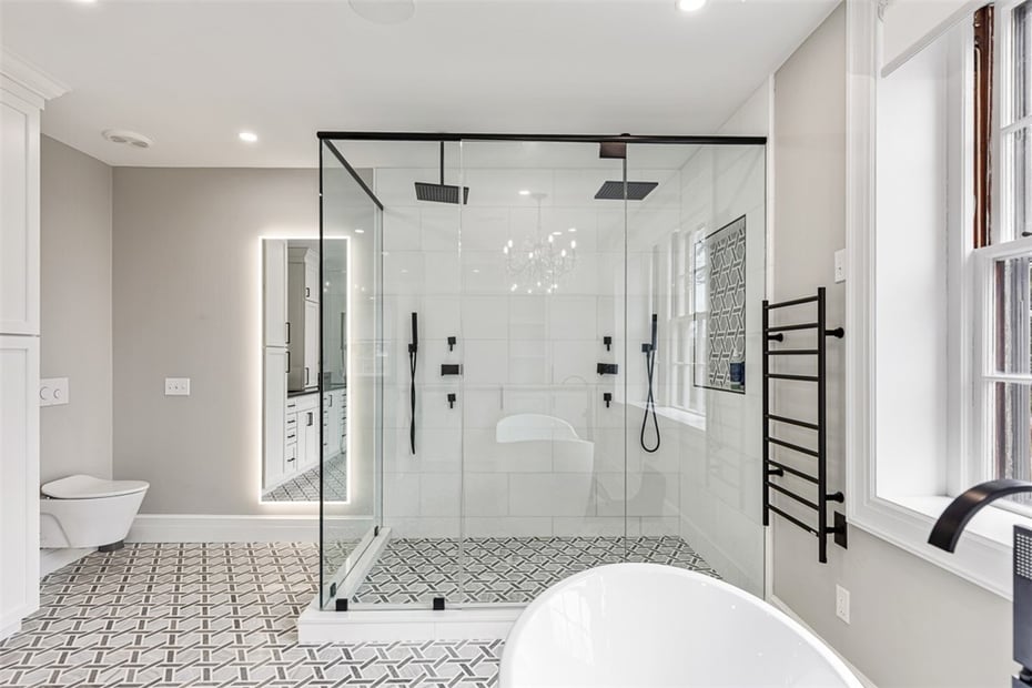 188 Blackstone Boulevard Photo 33