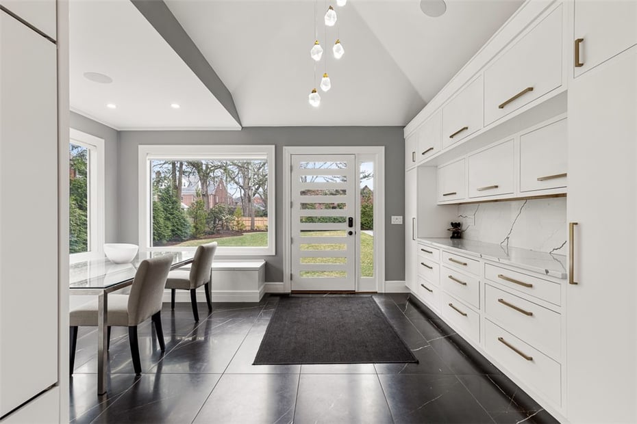188 Blackstone Boulevard Photo 21