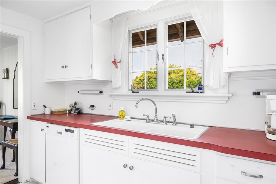 6 8 Chapel Place Photo 33