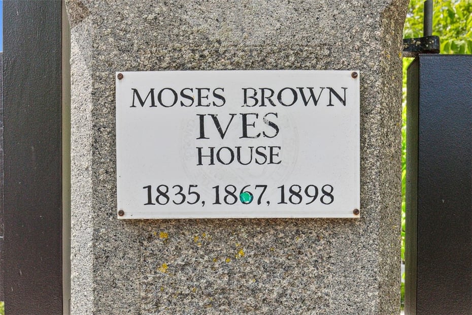 10 Brown Street Photo 50