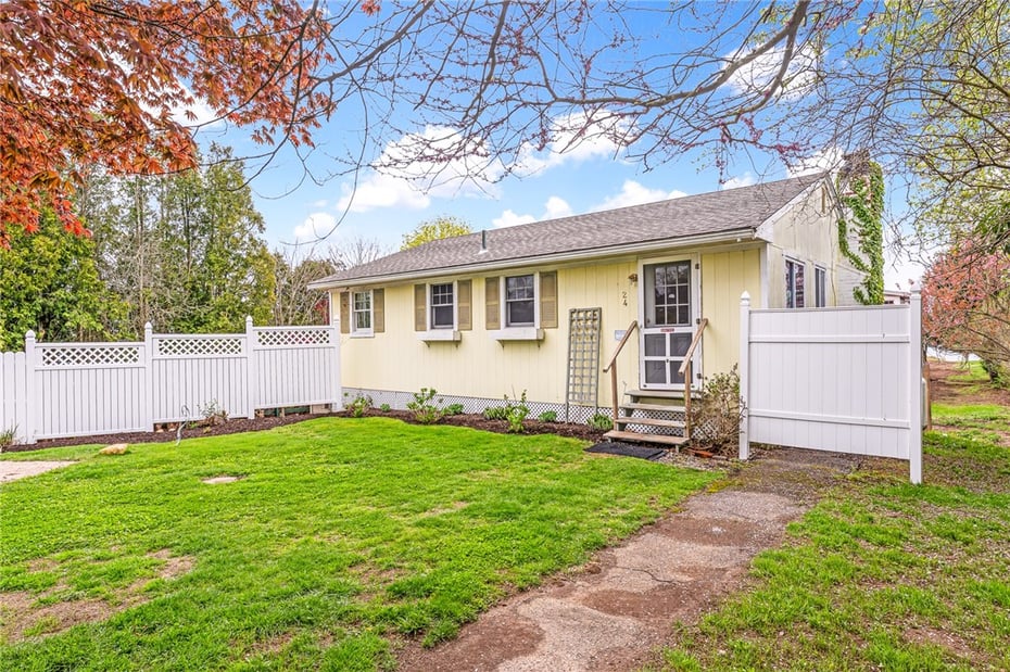 24 Champlin Drive Photo 39