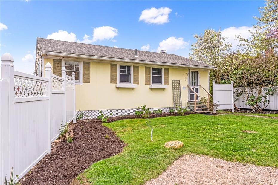 24 Champlin Drive Photo 40