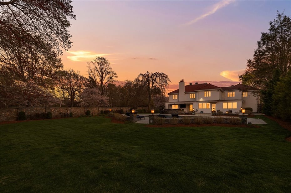 470 Blackstone Boulevard Photo 47