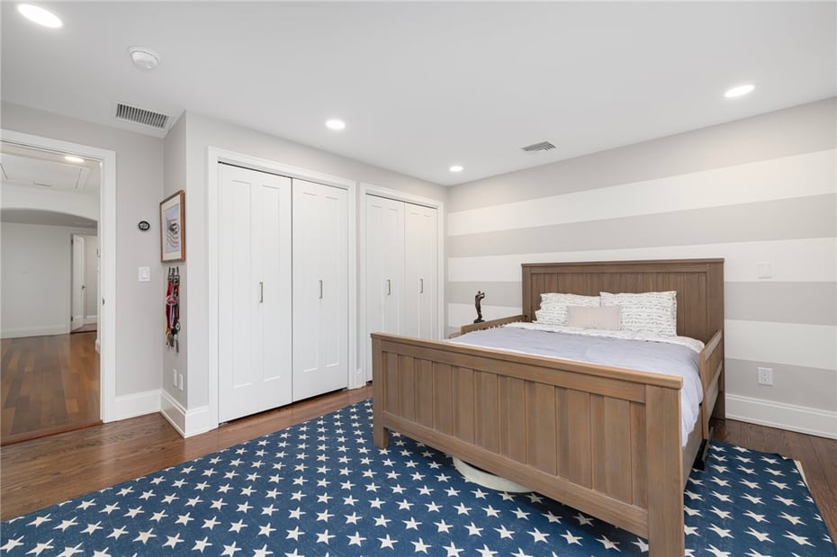 470 Blackstone Boulevard Photo 34