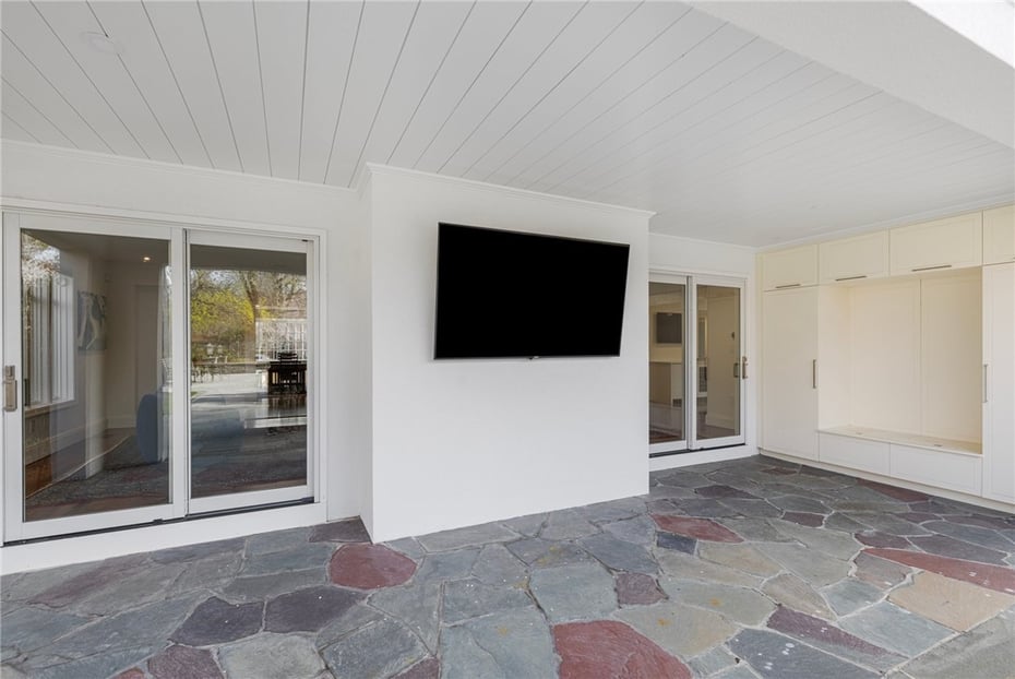 470 Blackstone Boulevard Photo 44