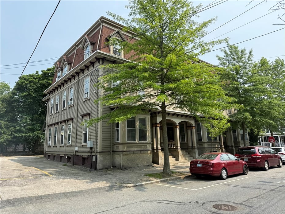 339 Thayer Street Photo 1