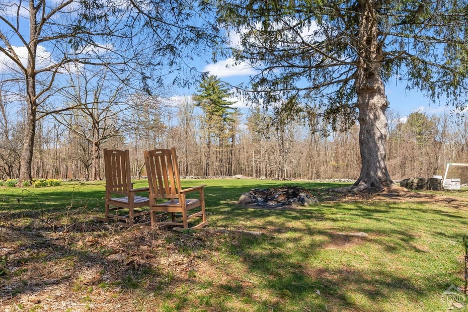 84 Hill Road Photo 11
