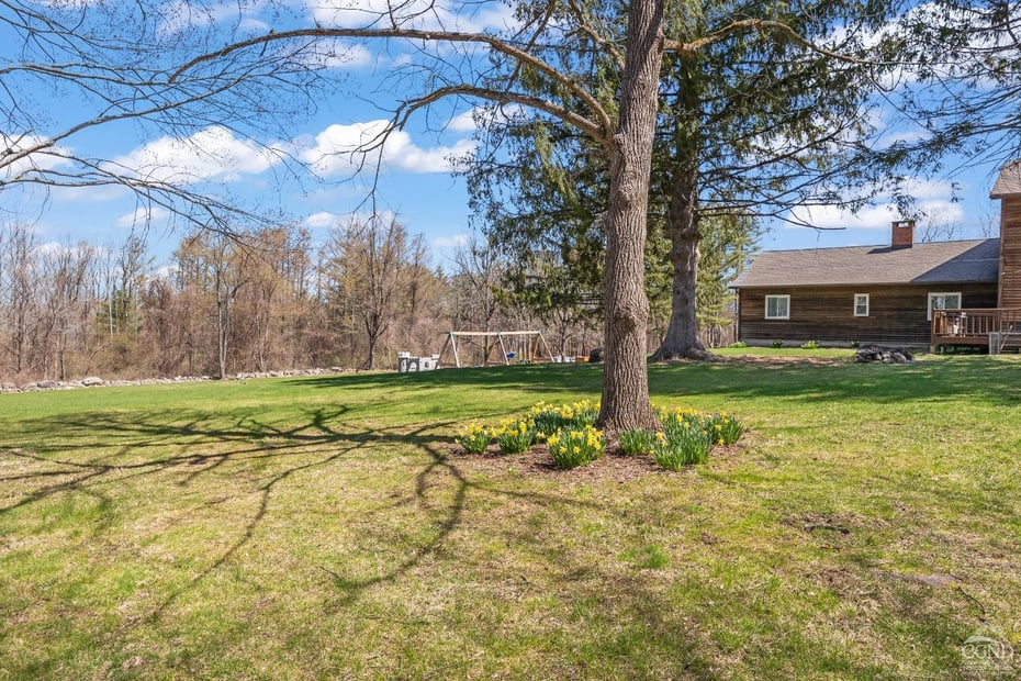84 Hill Road Photo 12
