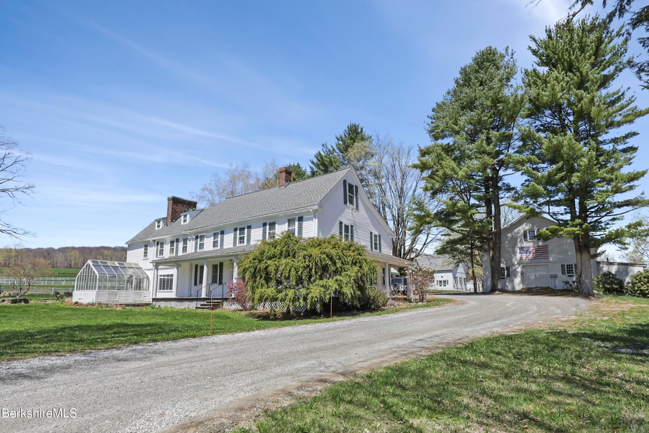 802 State Rd Photo 1