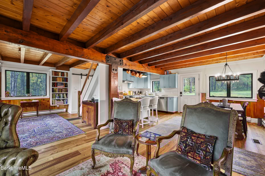 327 Chester Rd Photo 16