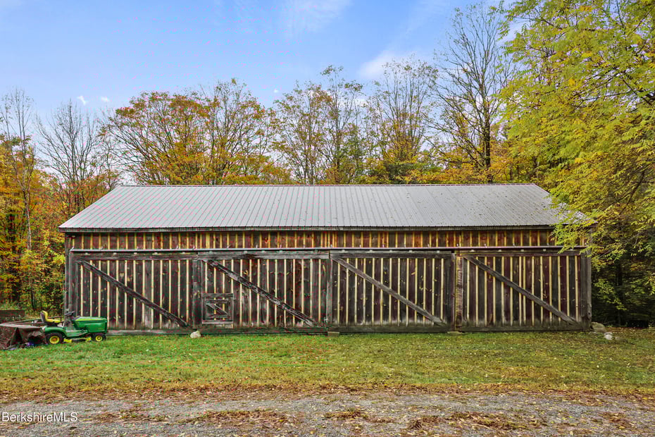 327 Chester Rd Photo 36