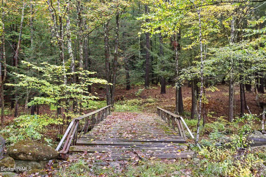 327 Chester Rd Photo 45