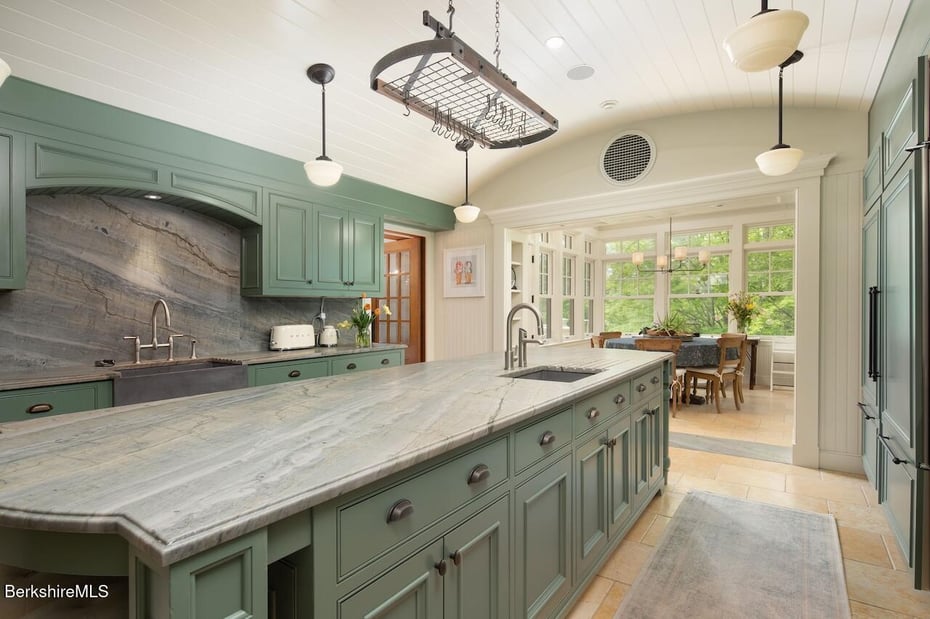 Alford Single Family Photo 22