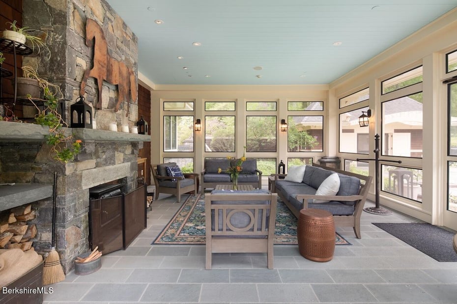 Alford Single Family Photo 14