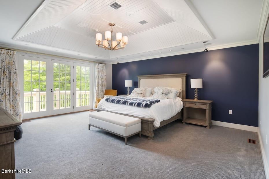 Alford Single Family Photo 29