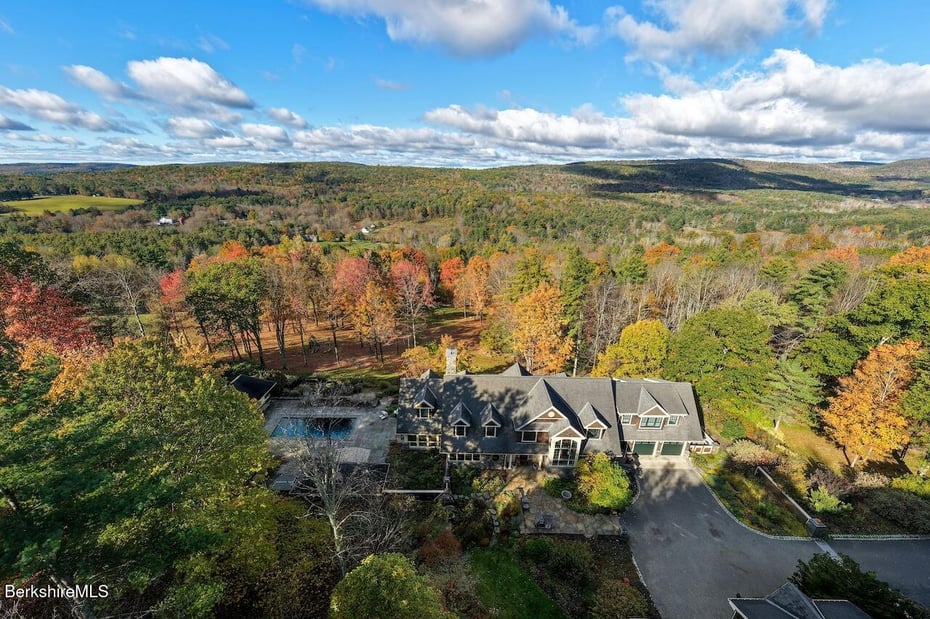 Alford Single Family Photo 59