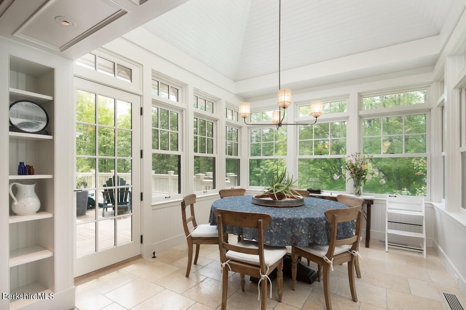 Alford Single Family Photo 23