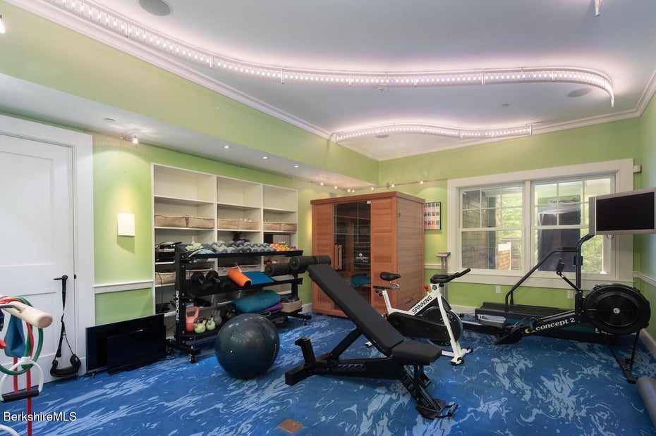 Alford Single Family Photo 48