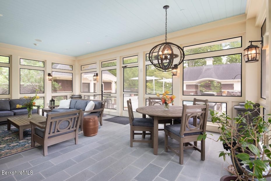 Alford Single Family Photo 15